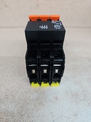 CBI QL-3(13)-DM-1-15A 2 POLE 15A CIRCUIT BREAKER Chipped