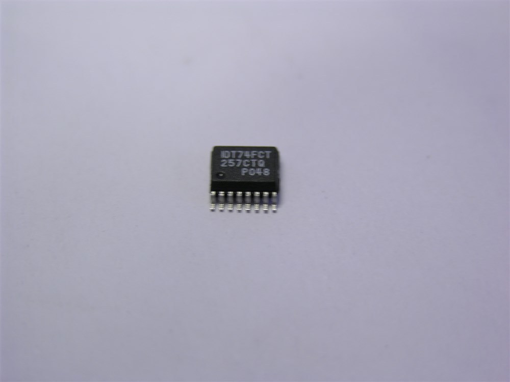 10 IDT 74FCT257CTQ Fast CMOS Quad 2-Input Multiplexer ICs 16-SOIC