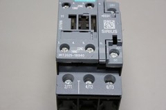 SIEMENS SIRIUS 3RT2025-1BB40 CONTACTOR MODULE (B)