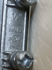 6 Count Halex 1/2″ EMT Set Screw Coupling Zinc (Model # 23220) FREE SHIP!