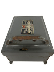 BULLDOG BUS PLIG DISCONNECT BP-321B 30 AMPS 240 VOLTS 3WIRE SYSTEM