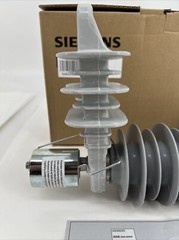 Siemens 3EK8 270-3GA4 Medium-Voltage Surge Arrester, 27 kV, HTV Silicone Housing