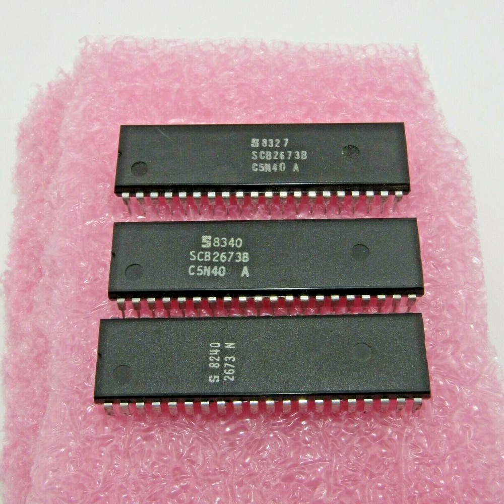 ( 3 PCS ) SCB2673BC5N40 SIGNETICS 8MHZ VIDEO OUTPUT GRAPHICS CONTROLLER