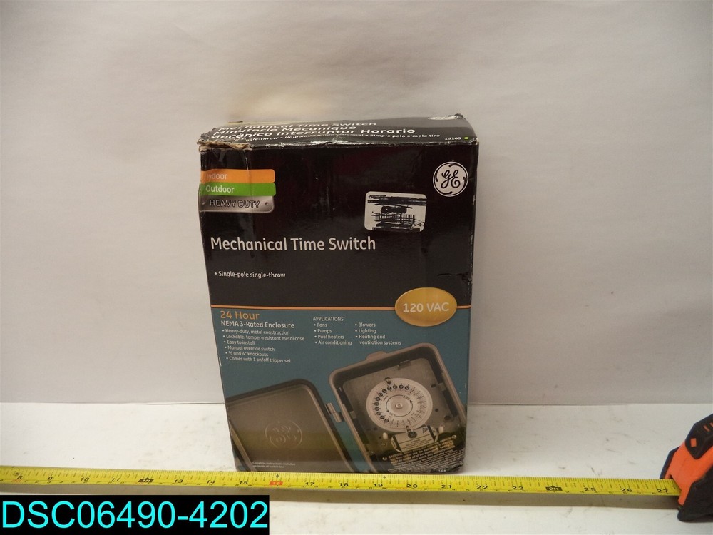 GE Indoor/Outdoor 24-Hour Heavy Duty Mechanical Time Switch 120 VAC 043180151636