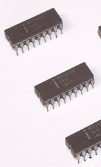 3- Vintage Intel MD2147/B 7832 14A37 Malaysia 2147 4096 SRAM RAM Cer 18 Pin DIPs
