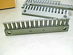 qty 10 – igus Tiewrap Plates 3150.Z8 Series 3000 E Chain New 15 Teeth
