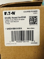 NEW Eaton UHS24108A1A1B1A UltraSil Housed VariStar Surge Arrester 24KV 19.5 MCOV