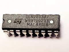 ULN2803A “Original” ST IC 18P DIP 1 pc