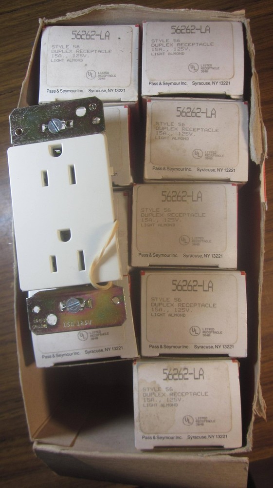 Pass & Seymour 15 Amp 125 Volt Duplex Receptacle Outlet Light Almond Lot of (9)