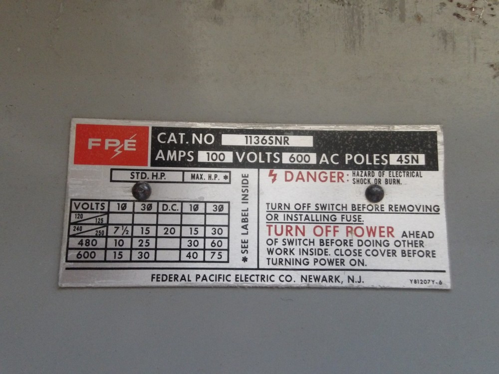 FPE P/N: 1136SNR 100AMPS 600 VOLTS 4SN AC POLES DISCONNECT SWITCH