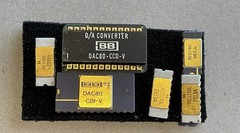 Rare Ceramic IC Gold Chips 6 Pc All Together For Collectors Or Investors.