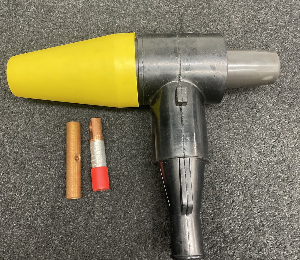 Elastimold 167LRT 8.3-14.4KV 200A BOLTED Load Break USA T&B Bushing Tap