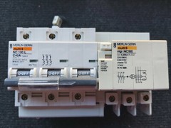 NC100L C40A 415V + MULTI9 VIGI NC100 0.500A MERLIN GERIN [Alle]