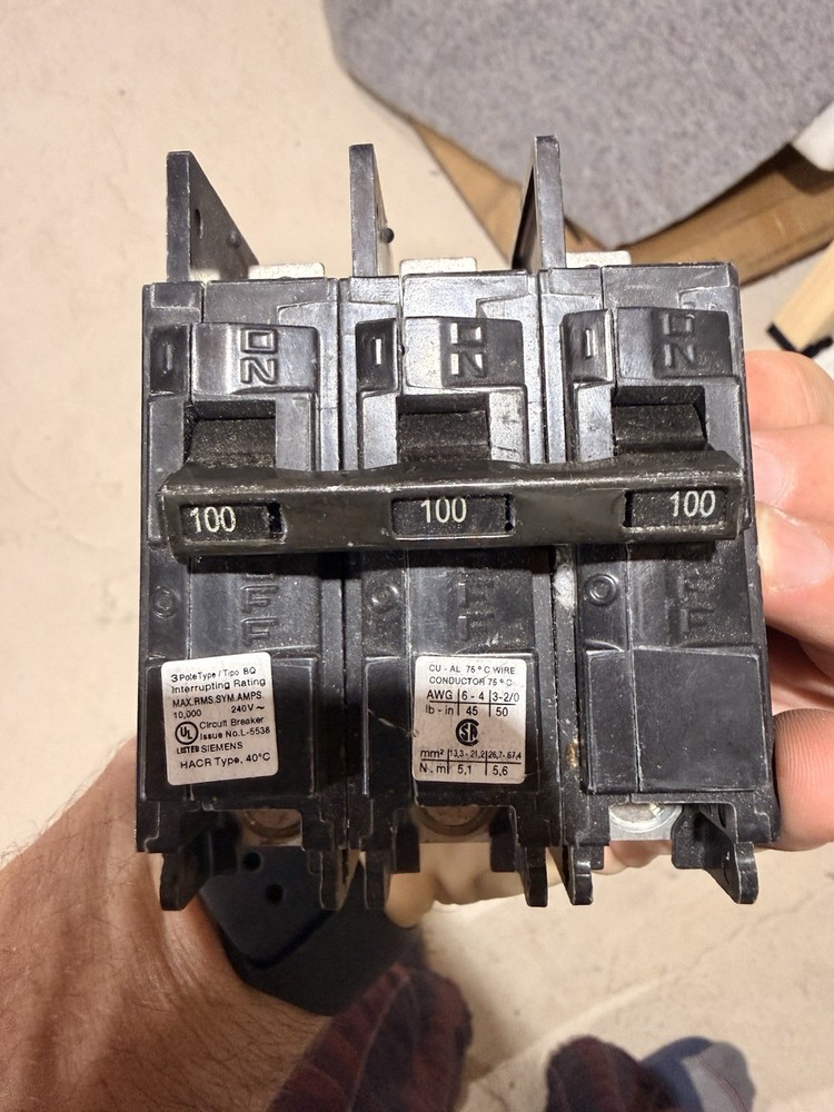 NIB – Siemens – BQ3B100 – Low Voltage Molded Case Circuit Breaker, 3-Pole, 100A