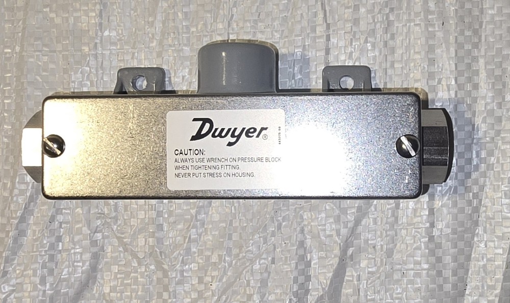 DWYER 629C-05-CH-P2-E5-S3 Differential Pressure Transducer- FREE SHIPPING!!!