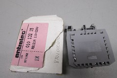 Entrelec 010 132-15 Relay RB121A 110-220V