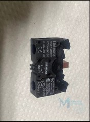Siemens 3SB3400-0C Contact Block contact element, 1 NC, Brand New Never Used