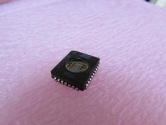 AT27C256R-12KC ATMEL 256K, 32K x 8 Ceramic Gold Window 32pin JLCC EPROM IC CPU 1