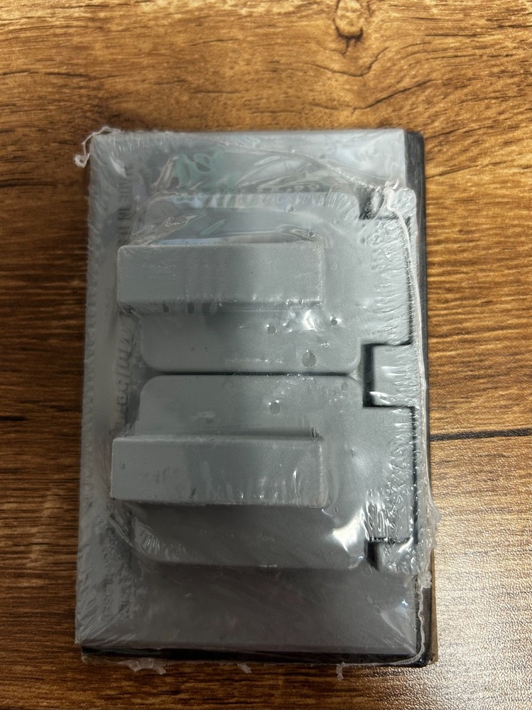 MULBERRY SELF CLOSING DUPLEX COVER # 30501