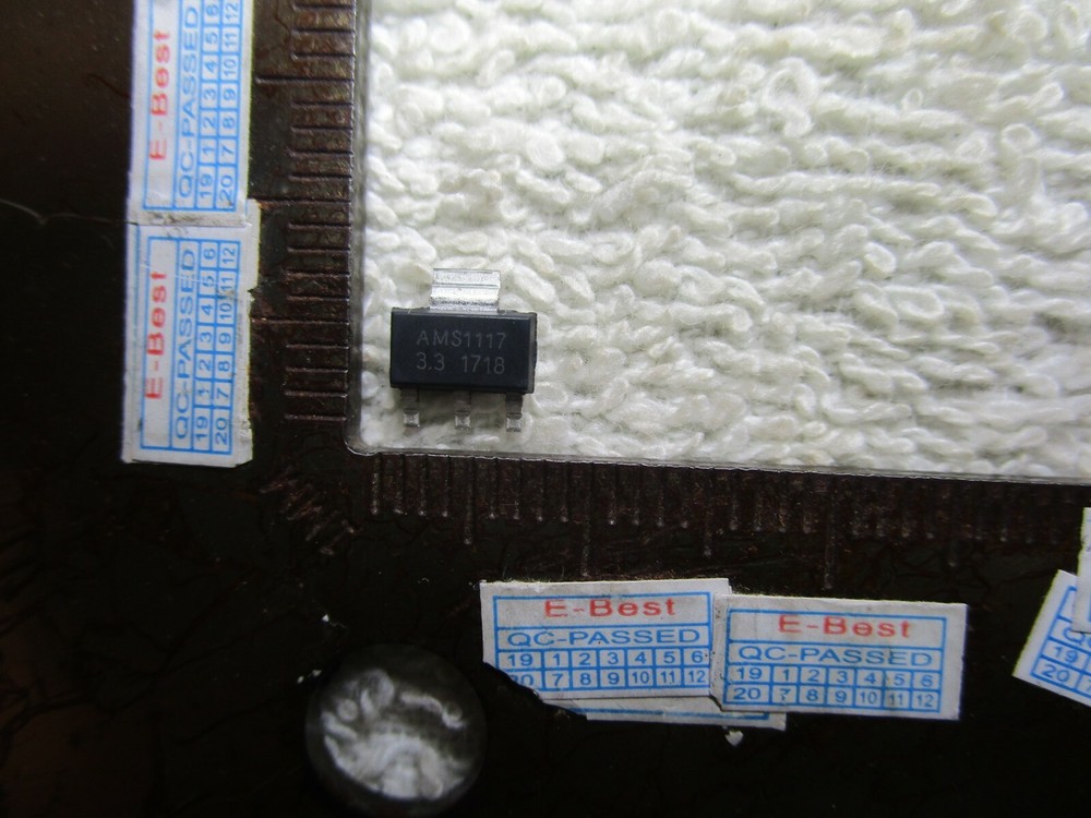 50pcs AMS 3.3 3.3V AMS1117-3.3 AMS1117-3.3V SOT-223 Transistor