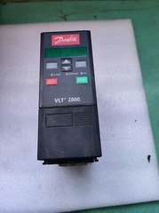 ONE danfoss VLT2805PT4B20SBR 0.55kw
