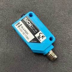 1Pc New WL8P2231 Photoelectric Switch Sensor for SICK WL8-P2231 6033182 1736H