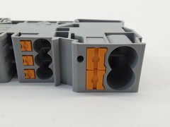 Phoenix Contact 3002369 Potential Collective Terminal PT 2X10/9X4 1000V – NEW…