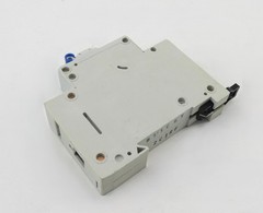 Schrack BM017102 C 2/1 Miniature Circuit Breaker 230-400V MCB