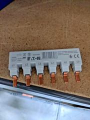 Eaton Busbar 3P 3Ph 6 Terminals Z-SV/UL-16/3P-3TE/6