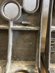 Black Wire Dispenser Rack a Tiers