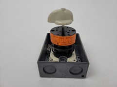 T2b-2-8202/i-NA Klockner-Moeller 16A 600V T2 Surface Mounting Cam Switch/Handle