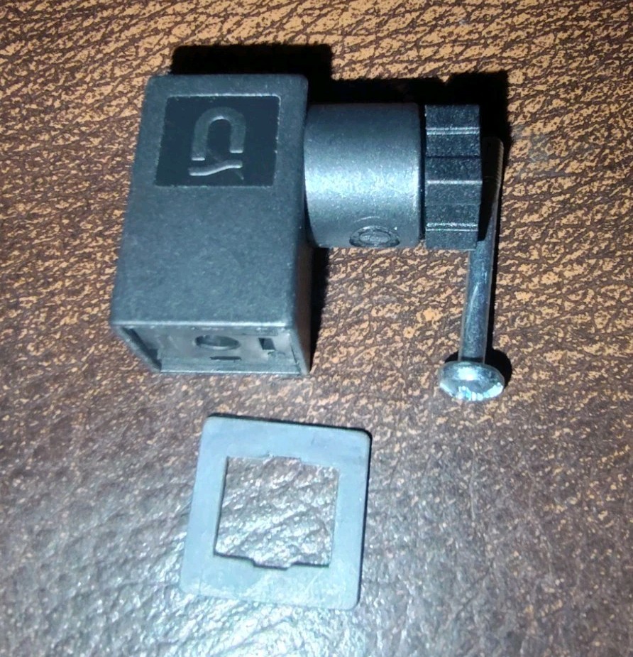 Lot of 5 GENUINE HUMPHREY HS-2 / HS2 CONNECTORS. **NOT CHINESE UNBRANDED**