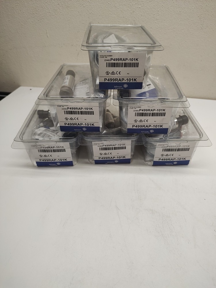 (1) JOHNSON CONTROLS P499RAP-101K / P499RAP101K (NEW IN BOX) Pressure Transducer