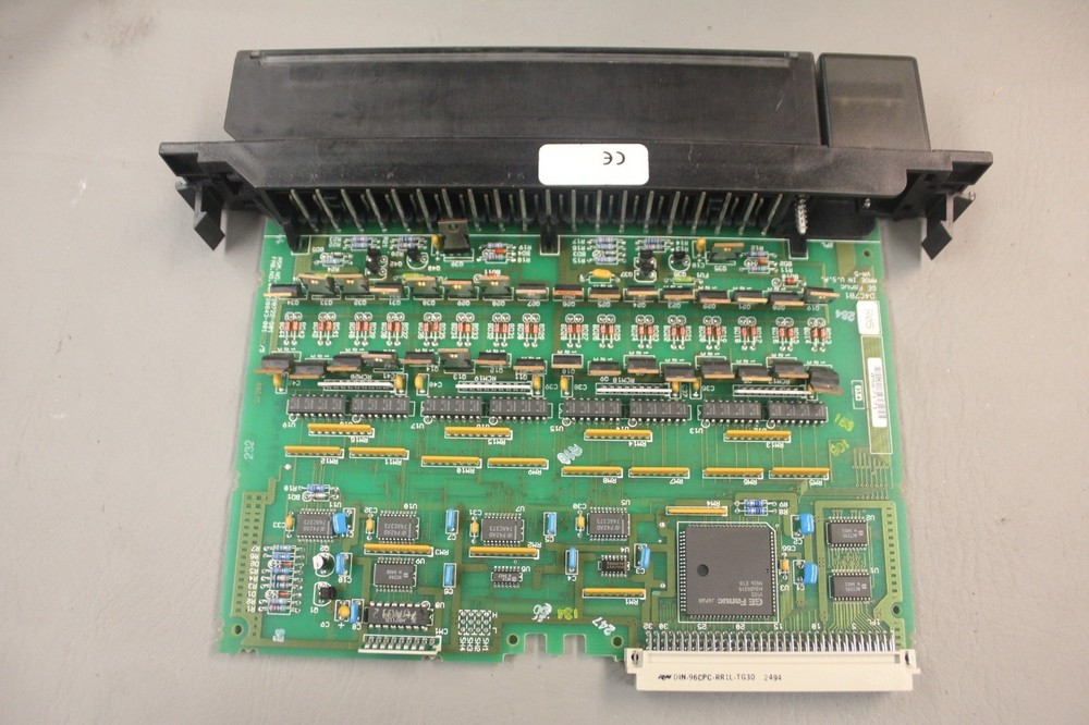 GE FANUC OUTPUT MODULE D4C7B1