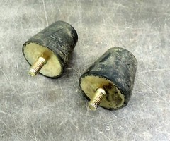 Corrosion-Resistant Vibration-Damping Rubber Mounts 1/4″ Stud Lot of Two (2)