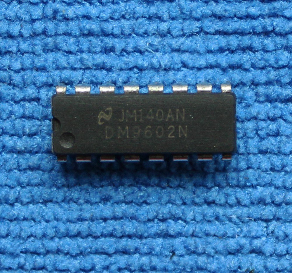 2pcs DM9602N Monostable Multivibrator Dual Retrig One Shot DIP-16