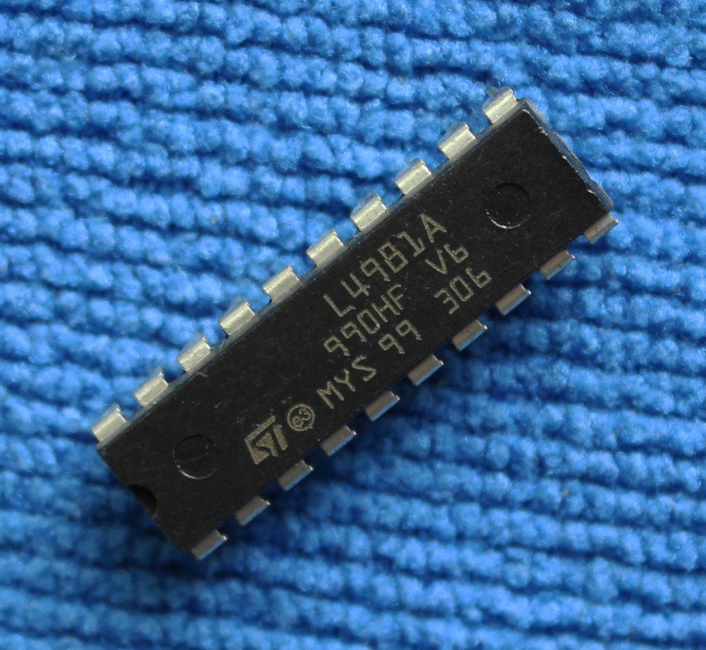 1pcs L4981A POWER FACTOR CORRECTOR DIP-20