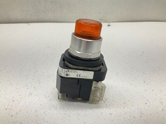 Allen Bradley 800T-PA16 Amber Orange Illuminated Push Button 800T-N326 (TSC)