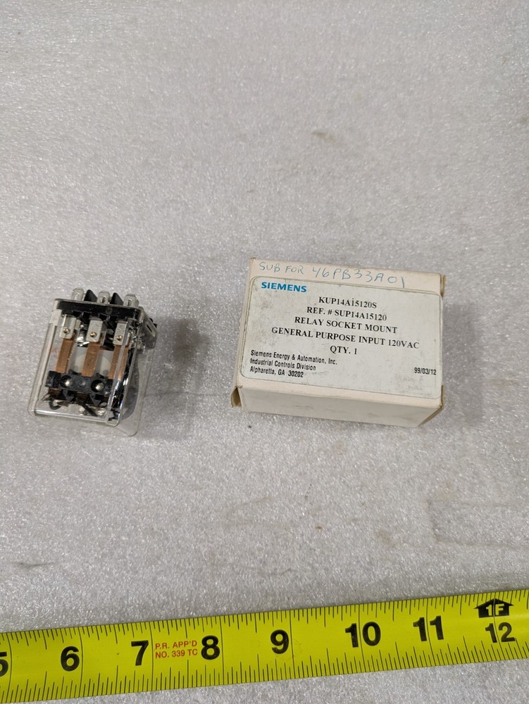SIEMENS KUP14A15120S SUP14A15120 RELAY SOCKET MOUNT 120VAC