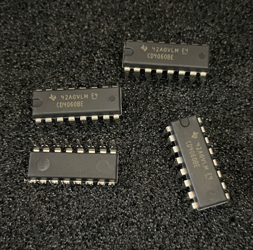 10pc T.I. CD4060BE CMOS Binary Counter/Divider and Oscillator I.C. DIP-16P **NOS