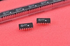 (2) Texas Instrumnts SN54HC14J Hex Inverter Schmitt-Trigger Inputs 2V-6V Supply