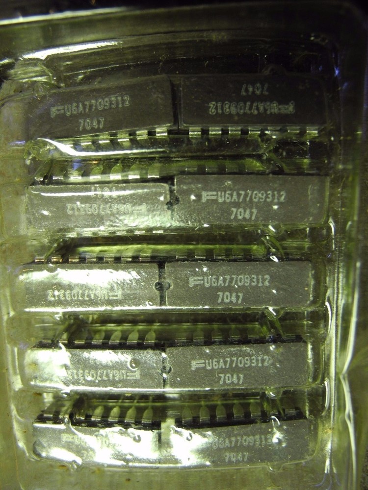 LOT of TEN U6A7709312 LM709D FSC 14-PIN CERDIP RARE Vintage OLD! NIP