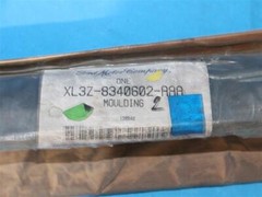 Ford XL3Z-8340602-AAA XL3Z8340602AAA Molding NEW NNB