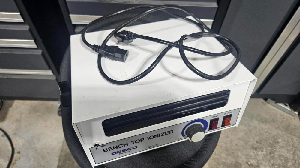 Desco Bench Top Ionizer 19600
