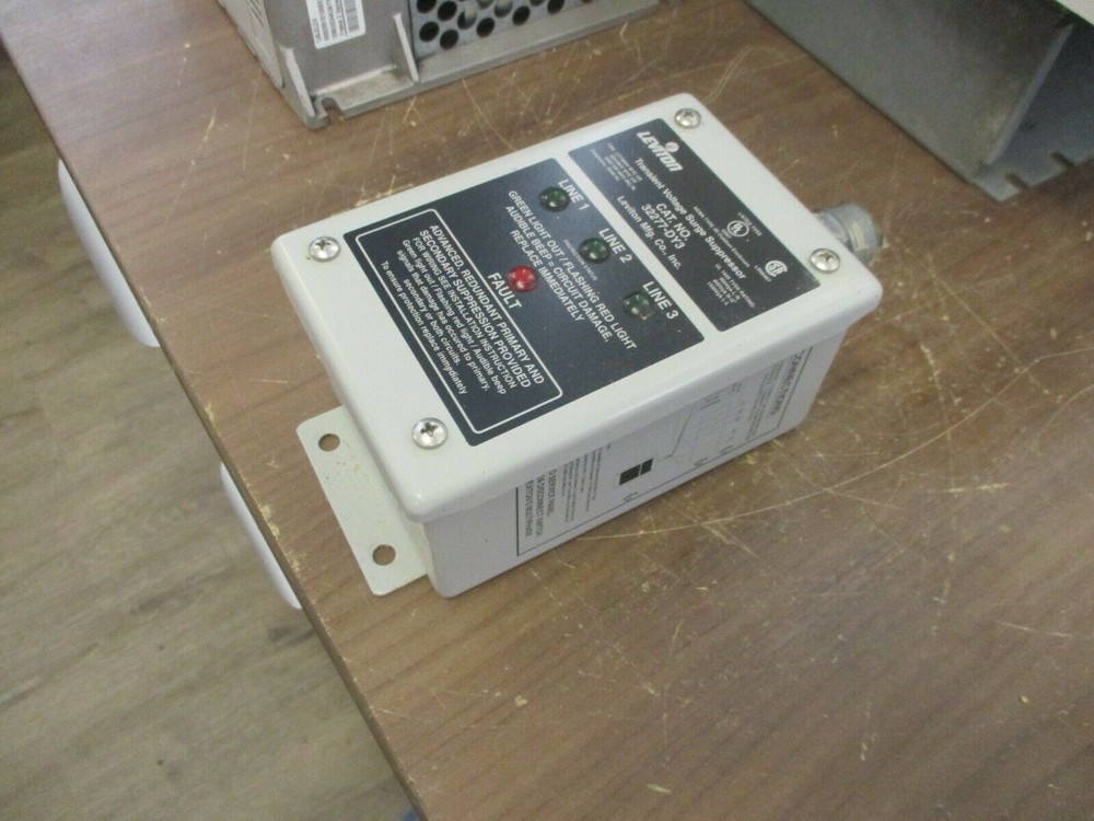 Leviton 3R Surge Protector 32277-DY3 277/480VY 240/480V 50/60Hz Used