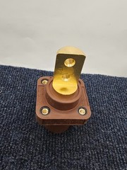 Hubbell Single Pole Receptacle, 400 Amp. 2 Hole, 600 Volts Series 16