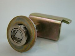 LG Otis Elevator Triangular Door Lock & Key