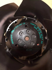 1PC New Cooling Fan M2D068-CF Y400V M2D068CF Expedited Ship