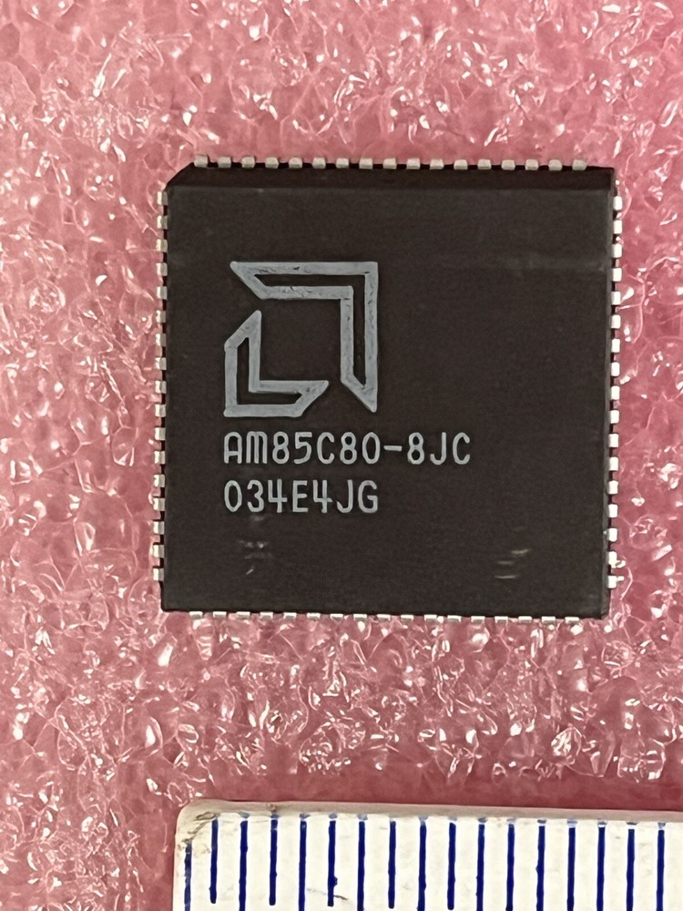 AM85C80-8JC ENHANCED SERIAL COMMUNICATION CONTROLLER 68 PIN PLCC AMD (LOT OF 1)