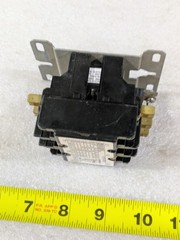 Arrow Hart ACC233UMM30 3-Pole Definite Purpose Contactor 30A 600V 208/240V Coil